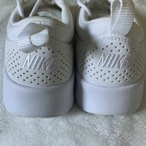 Nike-White sneakers size 9. Like brand new
